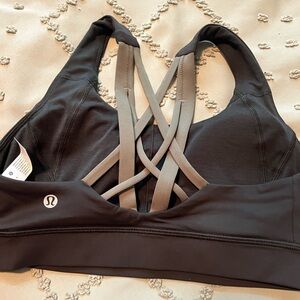Lululemon Free To Be Elevated Bra NWT Size 6